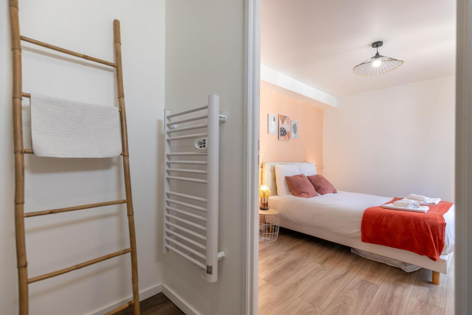 Le Corallo - T2 Cosy Et Moderne En Hyper-Centre Bergerac Kültér fotó